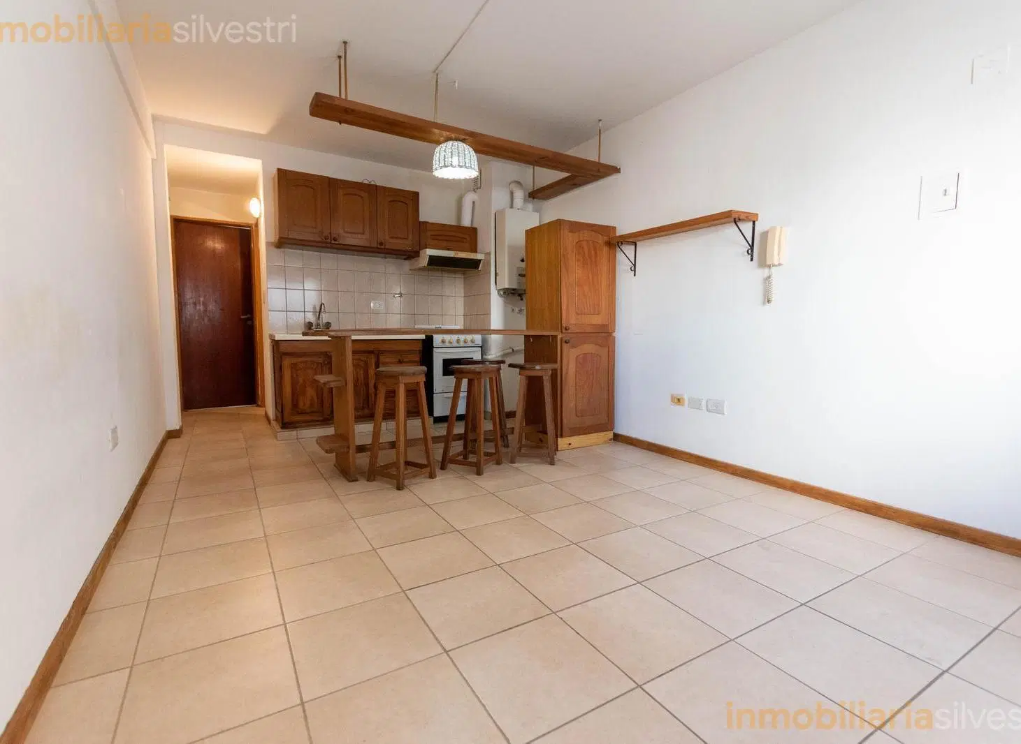 46 entre 14 y 15 La Plata - Departamento de un dormitorio con balcón al frente en VENTA 2