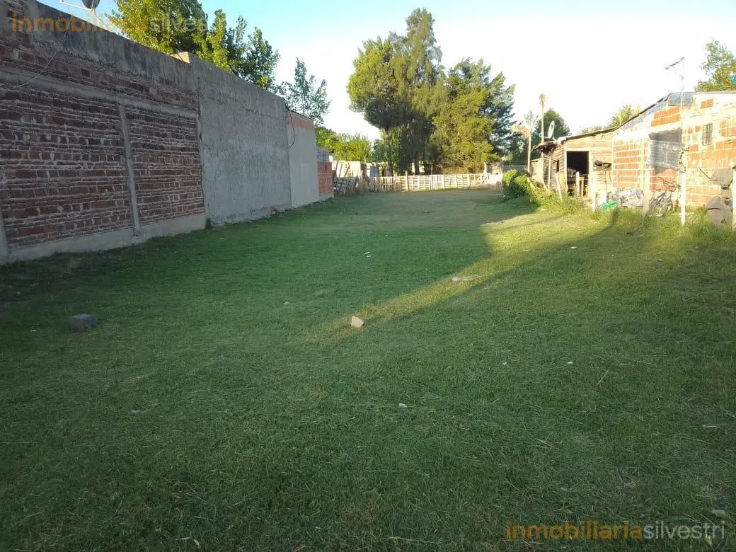 162 entre 47 y 49 Lisandro Olmos - Lote en VENTA 1