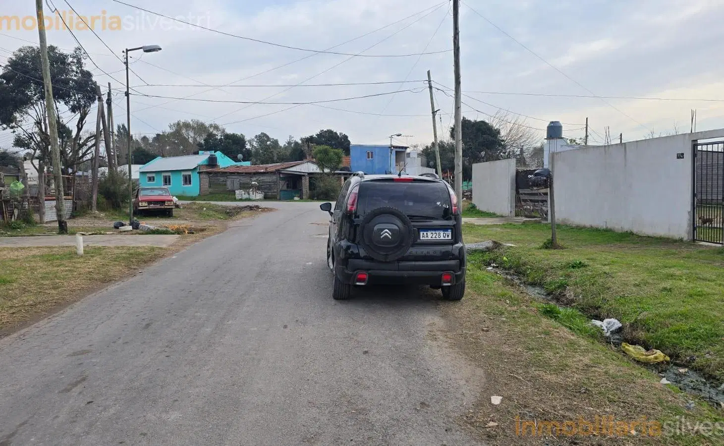 162 entre 47 y 49 Lisandro Olmos - Lote en VENTA 4