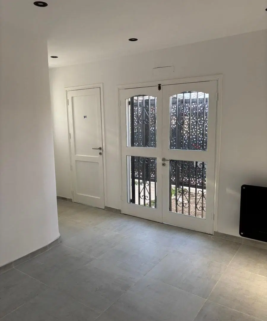 10 bis entre 511 y 512 Ringuelet - Casa de 2 Dormitorios mas escritorio, con cochera en VENTA 2