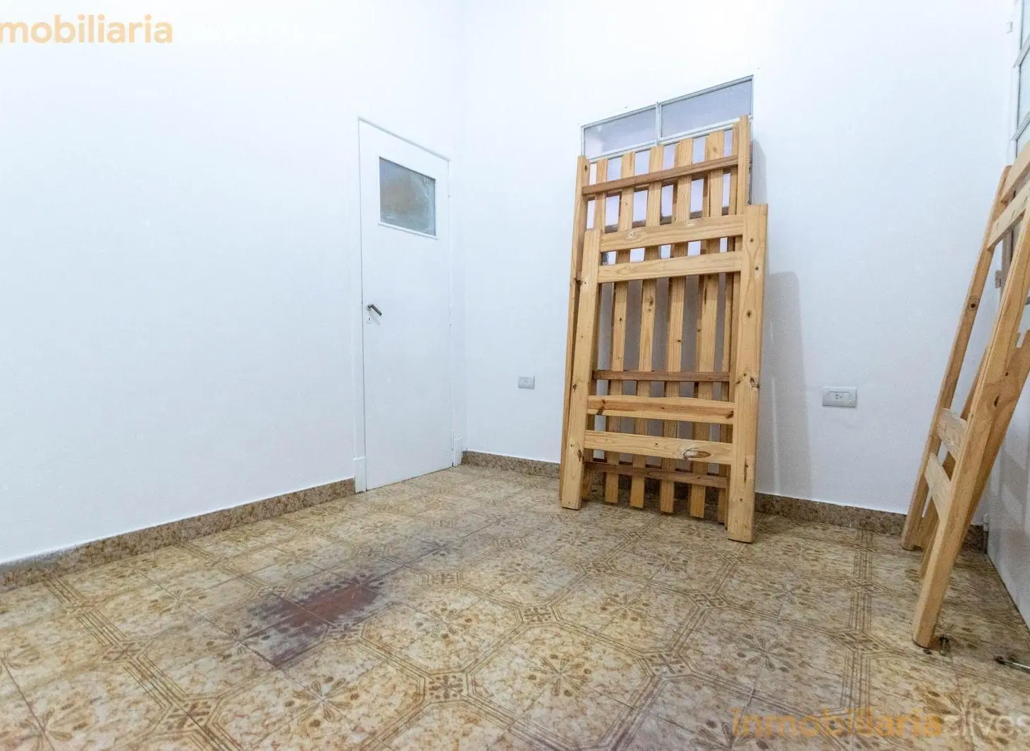 Calle 16 entre 69 y 70 La Plata - Casa de 5 dormitorios en Alquiler 3