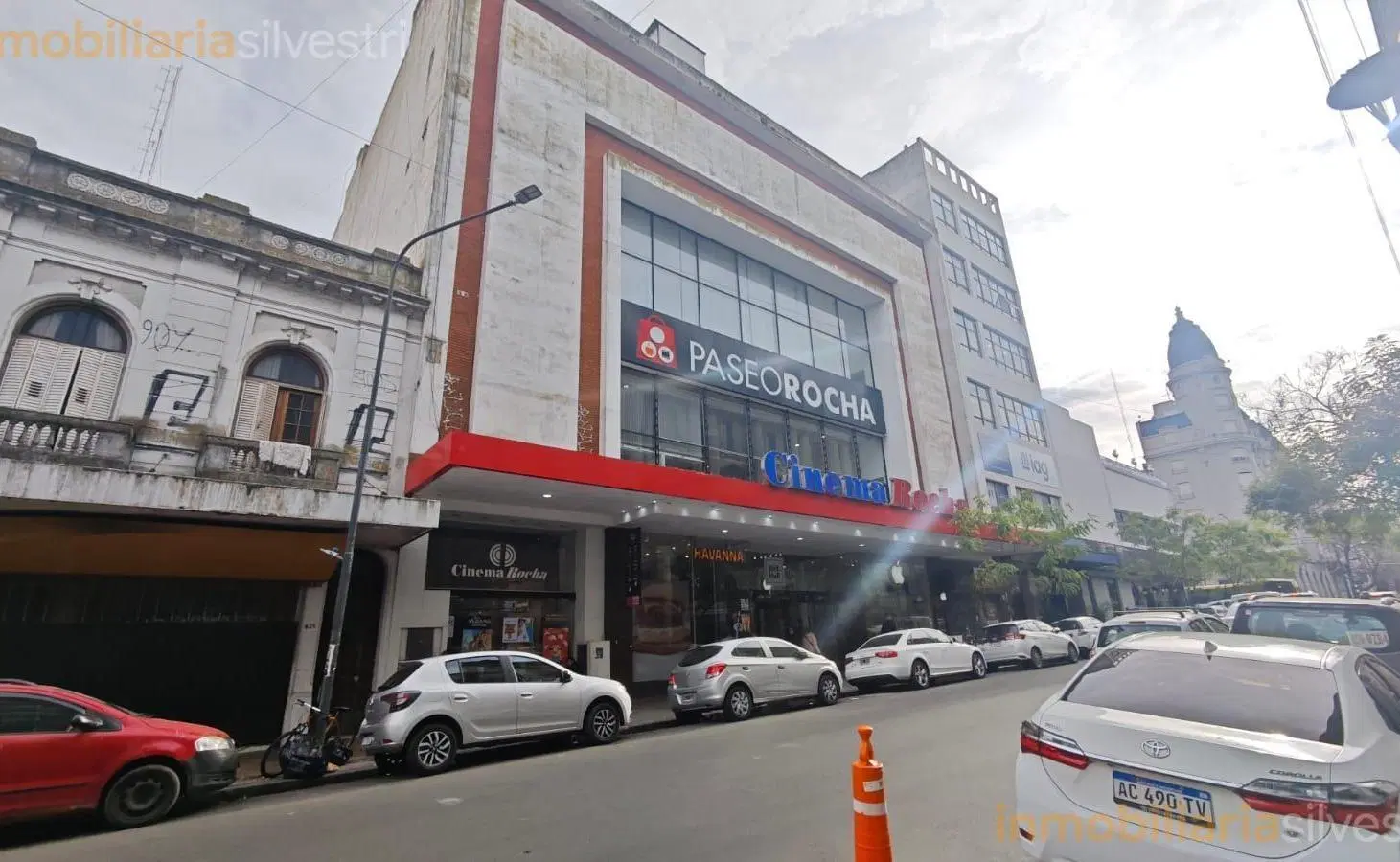 49 entre 7 y 8 Galería Rocha, La Plata - Local en ALQUILER 3