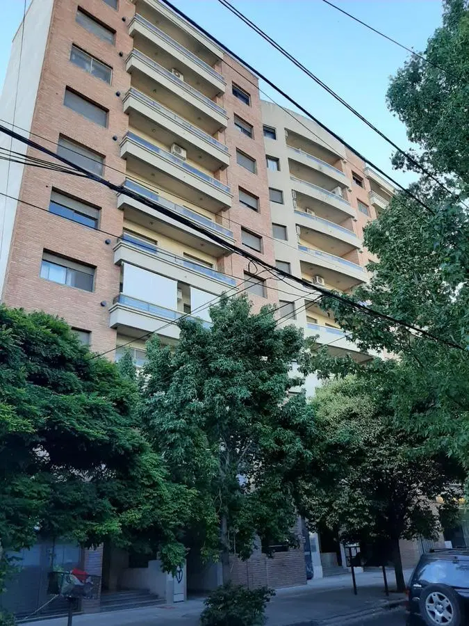 9 e/ 60 y 61 - Departamento un dormitorio en ALQUILER 2