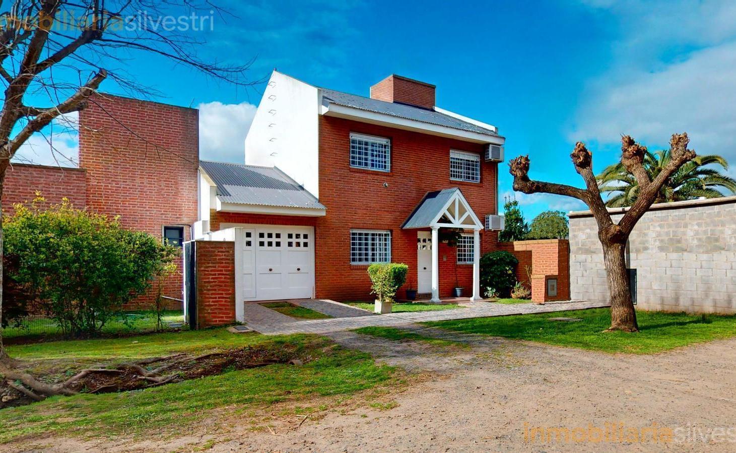 Foto de 27 entre 505 y Cortada Gonnet - Casa de 3 Dormitorios, Parque, Pileta, imagen 5