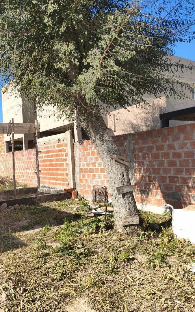 Foto de 13 entre 659 y 660 Parque Sicardi, La Plata - LOTE con construccion a, imagen 4