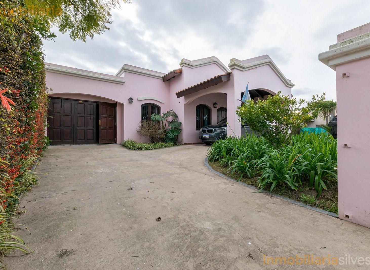 Foto de 499 entre 5 y 6 Villa castells, La Plata - Casa de 3 dormitorios con, imagen 3