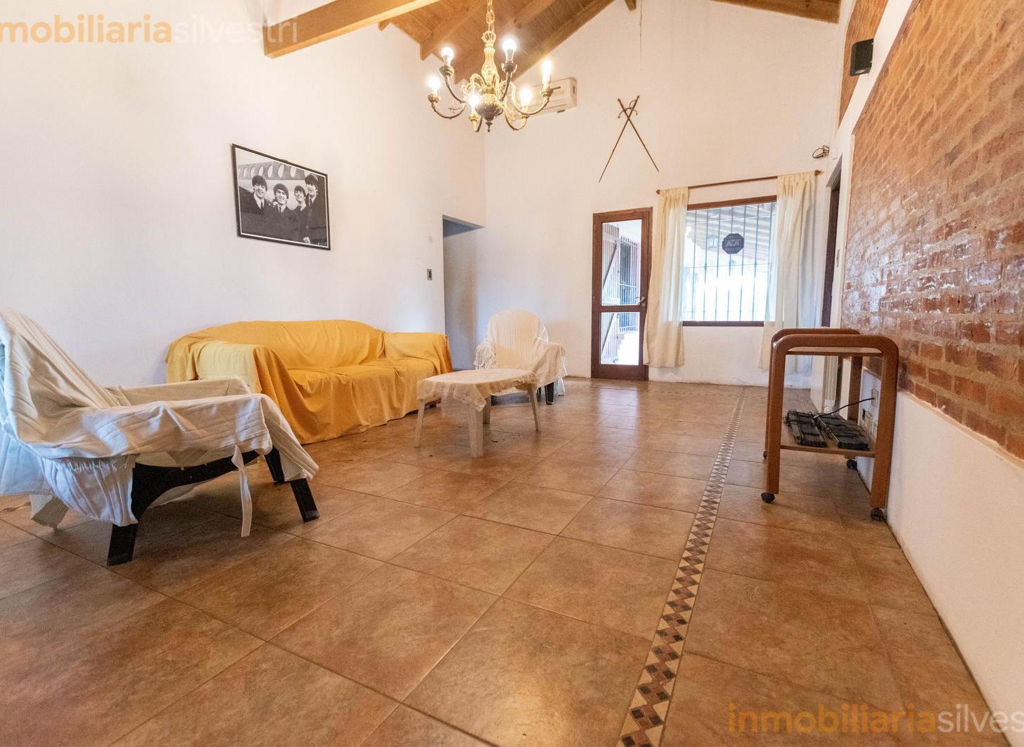 Foto de 499 entre 5 y 6 Villa castells, La Plata - Casa de 3 dormitorios con, imagen 5