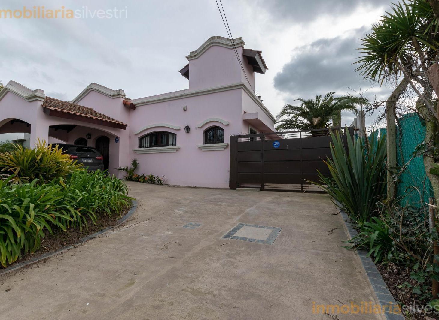 Foto de 499 entre 5 y 6 Villa castells, La Plata - Casa de 3 dormitorios con, imagen 2