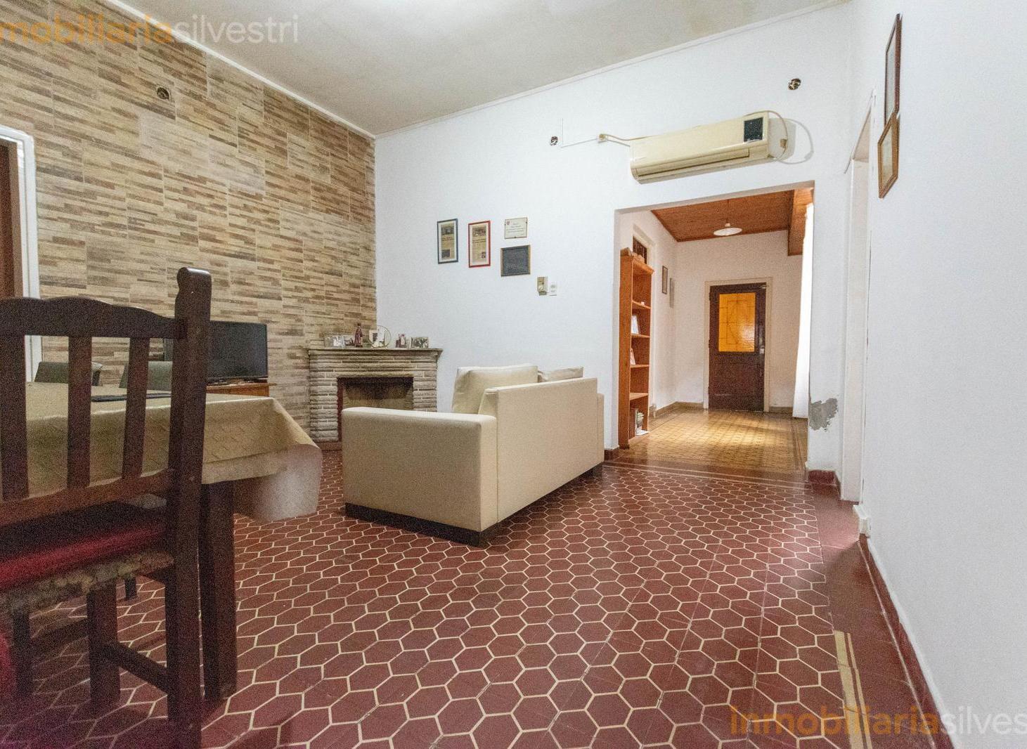 Foto de 5 entre 521 y 522 Tolosa, La Plata - Casa de dos dormitorios mas, imagen 1