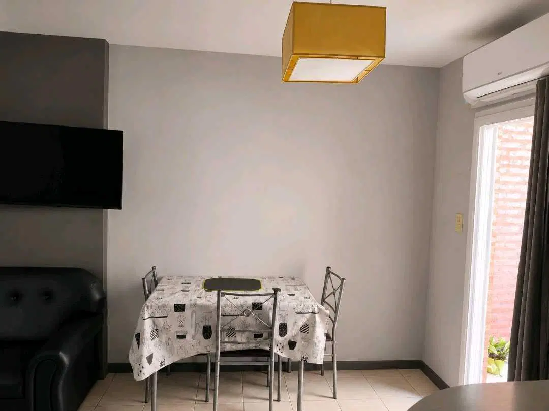 Dpto 1 dormitorio con cochera cubierta Torres Sarmiento 5
