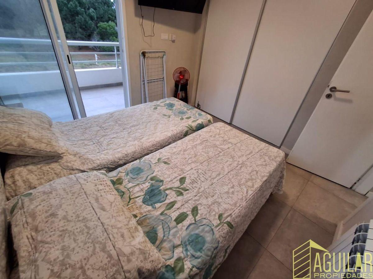 Foto de Departamento en venta de 2 dormitorios c/ cochera en Las Gaviotas, imagen 2