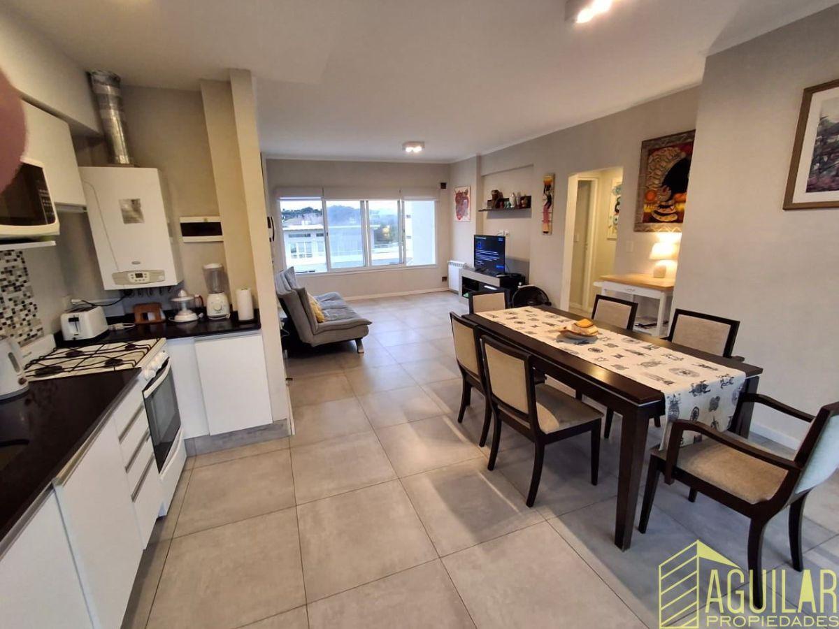 Foto de Departamento en venta de 2 dormitorios c/ cochera en Las Gaviotas, imagen 3