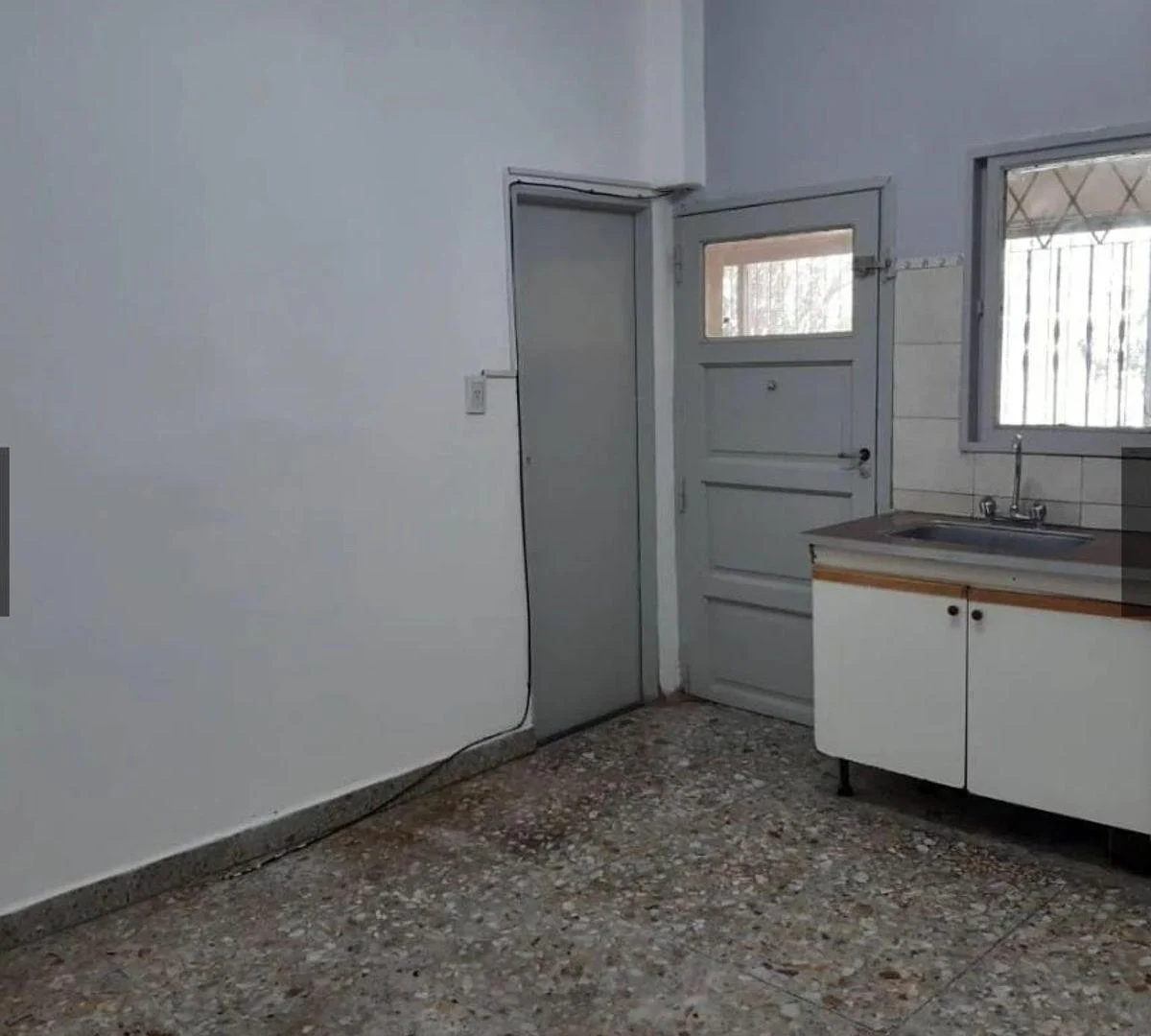 Foto de Casa 3 Ambientes en Alquiler – Villa Luzuriaga, imagen 4