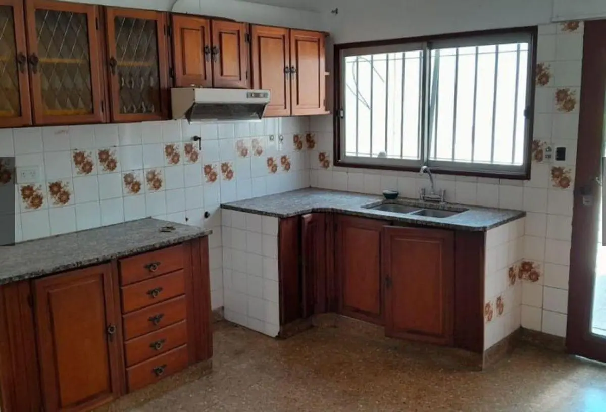 Casa en alquiler en Ituzaingó – Ideal vivienda o uso profesional 5