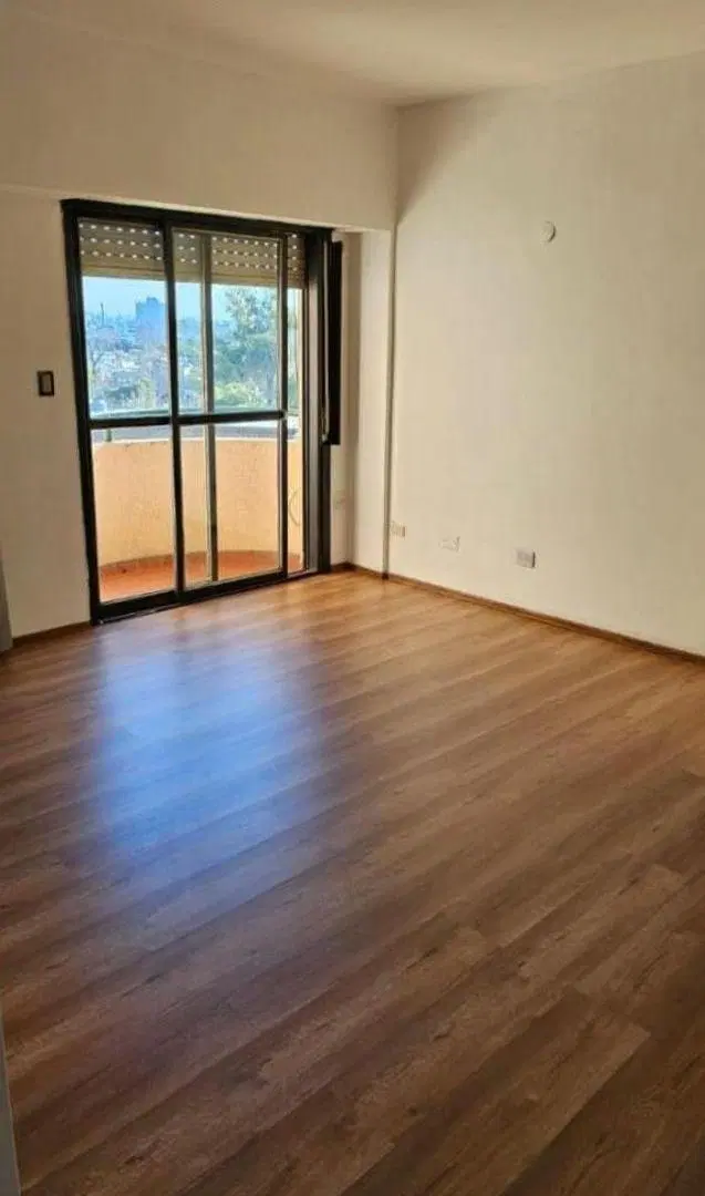 ALQUILER 2 AMBIENTES CON BALCÓN – PIÑEYRO 3