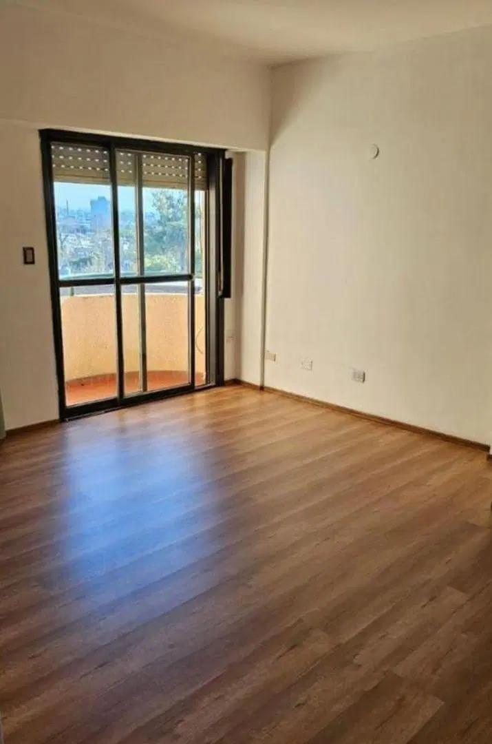 ALQUILER 2 AMBIENTES CON BALCÓN – PIÑEYRO 2