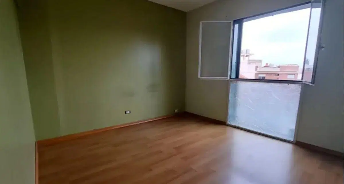 Departamento 4 Ambientes con Cochera y Balcón al Frente – Villa Sarmiento 3