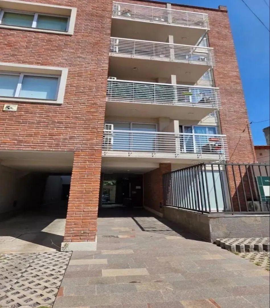ALQUILER MONOAMBIENTE MODERNO EN HAEDO – EXCELENTE UBICACIÓN 3