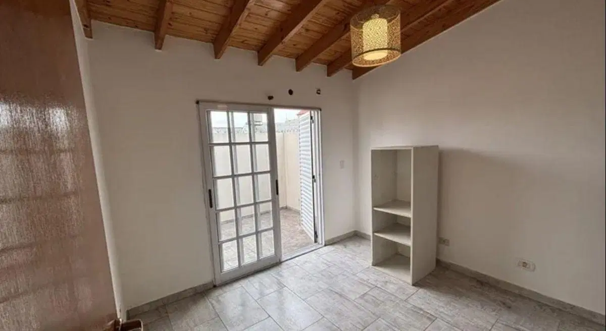 EXCELENTE DEPARTAMENTO 4 AMBIENTES EN SAN JUSTO 5