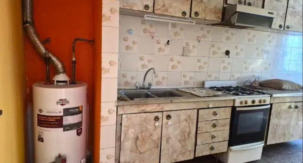 Foto de AMPLIO DEPARTAMENTO 4 AMBIENTES EN RAMOS MEJÍA- 1° piso por escalera, imagen 4