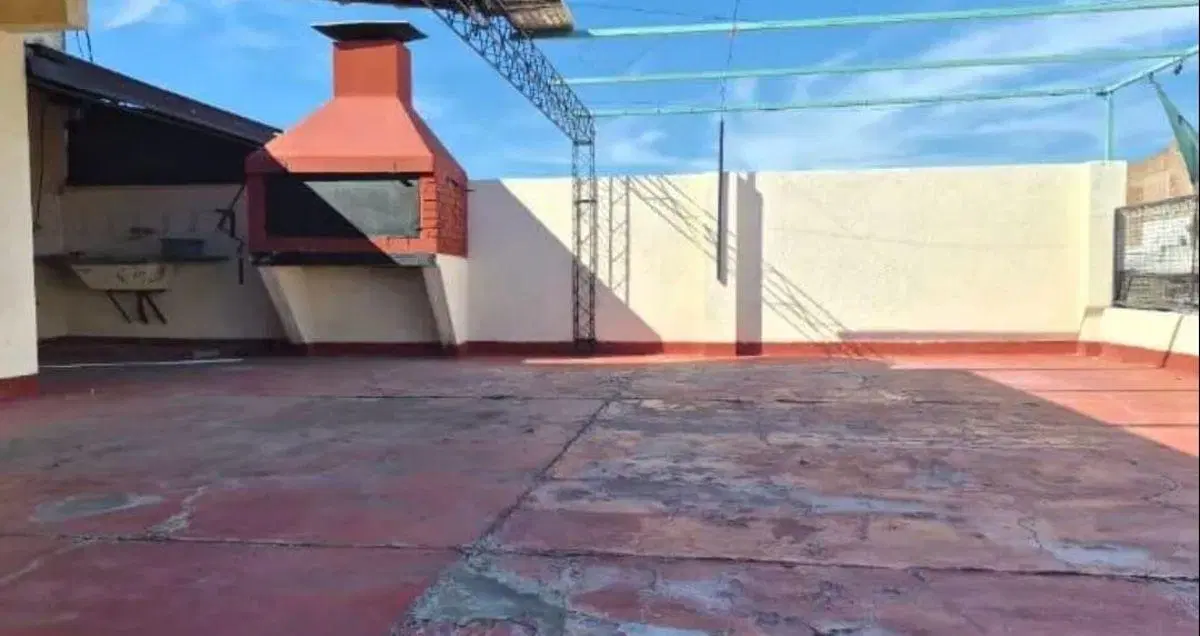 AMPLIO DEPARTAMENTO 4 AMBIENTES EN RAMOS MEJÍA- 1° piso por escalera 3