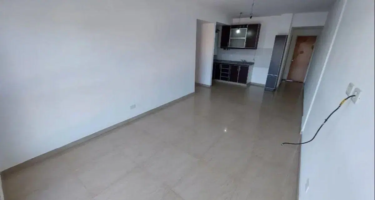ALQUILER 2 AMBIENTES CON COCHERA DOBLE Y TERRAZA – VILLA LUZURIAGA 4