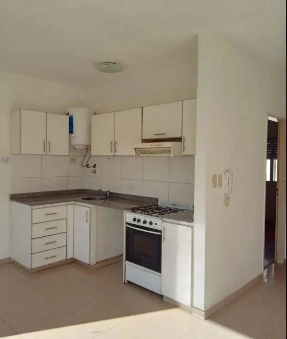 Departamento 2 ambientes en alquiler – Morón 2