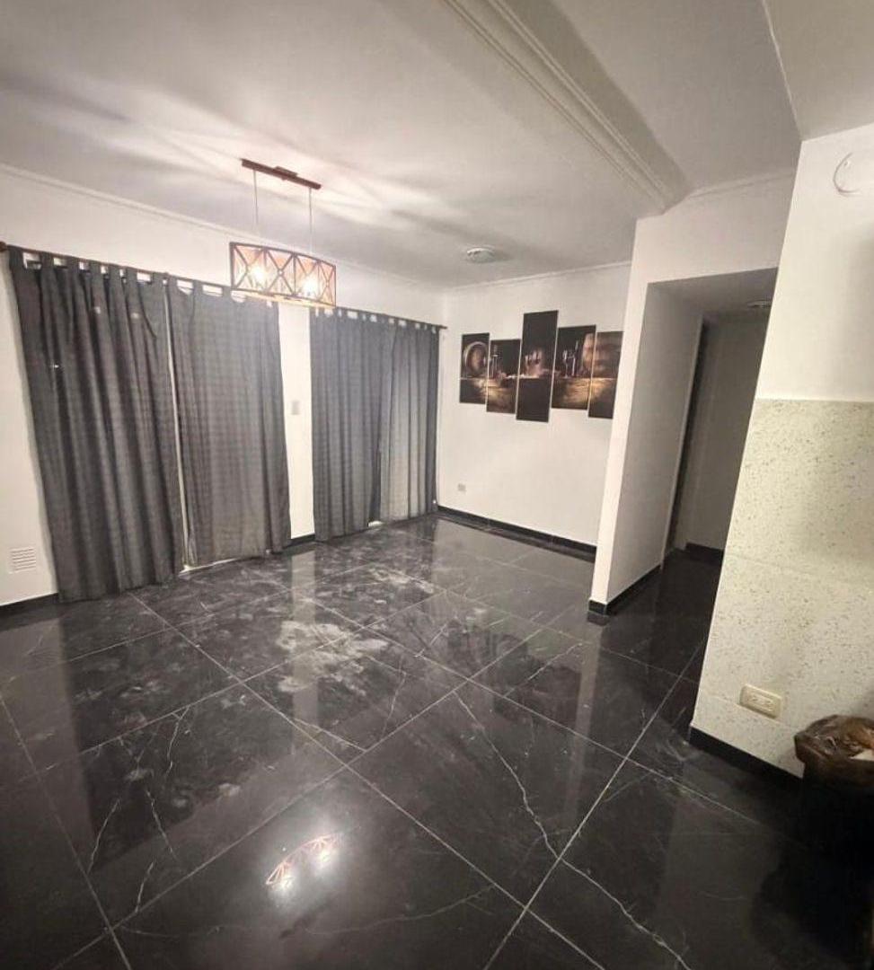 Departamento 2 Ambientes con Balcón al Frente – Lomas del Mirador