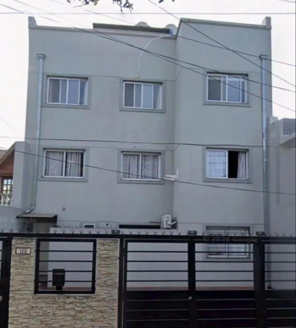 Alquiler – Departamento 2 ambientes con patio y parrilla en Villa Sarmiento