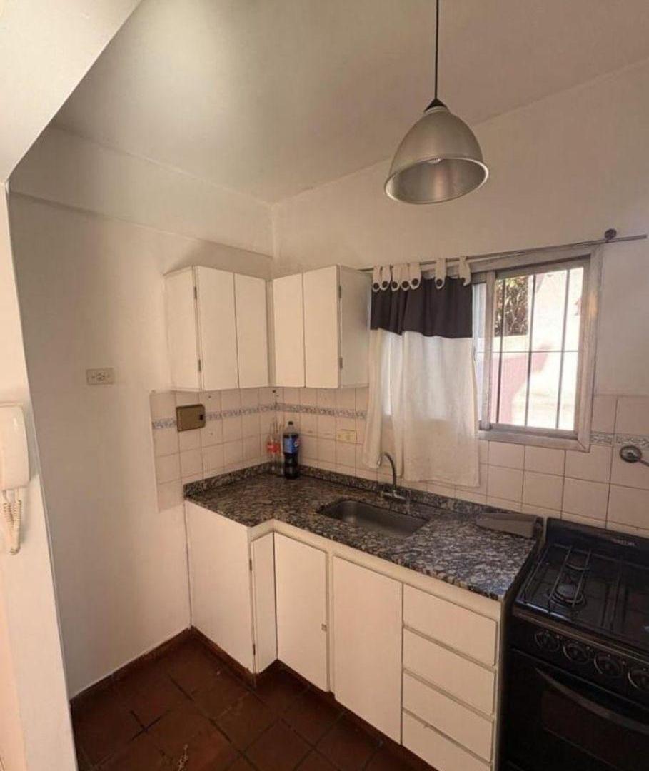 Foto de Alquiler – Departamento 2 Ambientes con Patio en Ramos Mejía, imagen 3