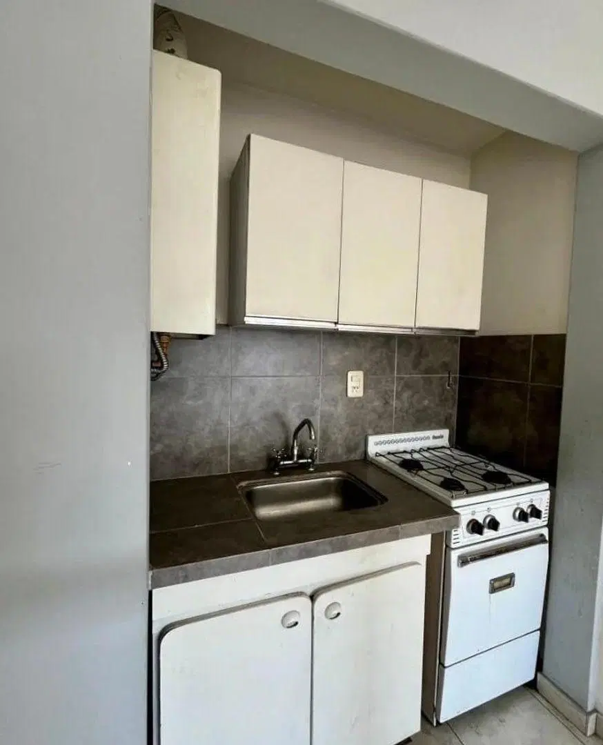 Monoambiente con balcón al frente en Ramos Mejía – Balcarce 21 3