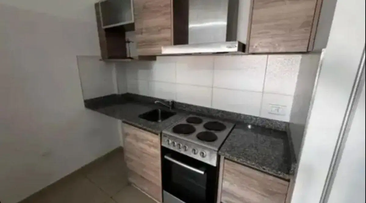 Alquiler – Monoambiente al frente con balcón | Gral. Machado 1039, Morón 5