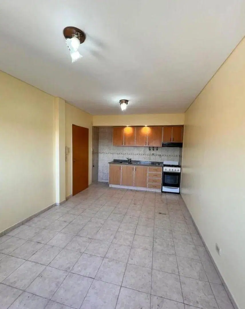 Departamento 2 Ambientes en Alquiler – San Justo 4