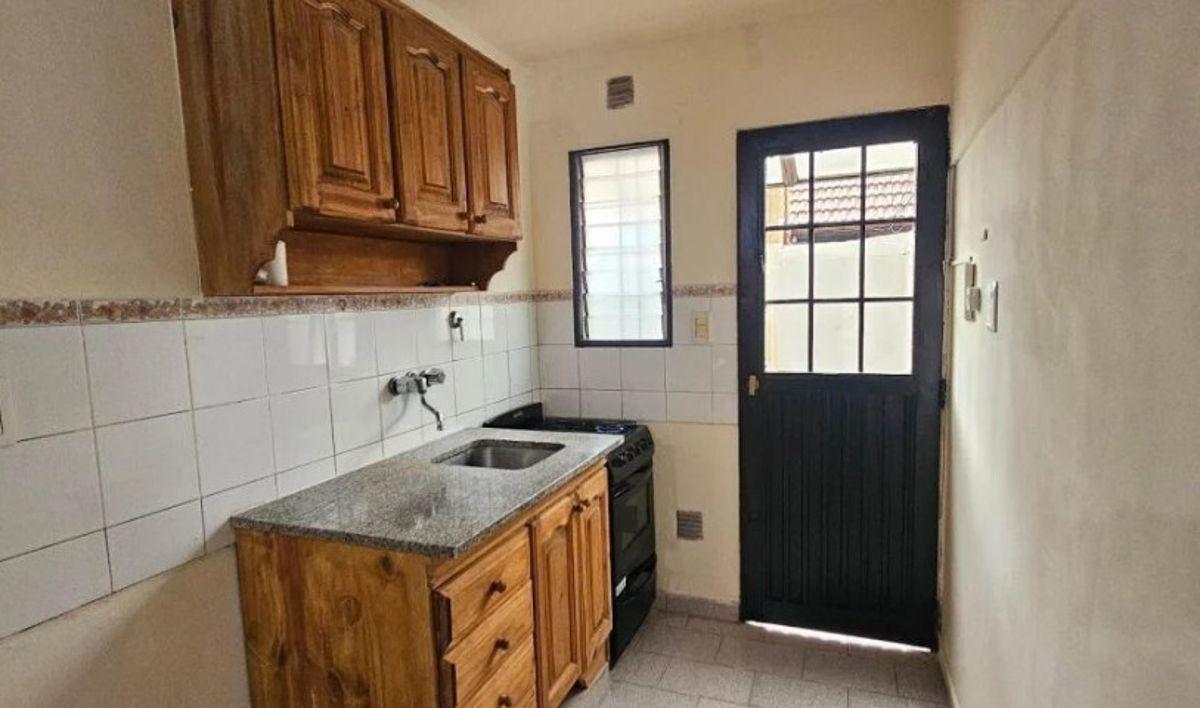 Foto de PH 2 Ambientes en Alquiler – Ramos Mejía- Sin expensas, imagen 4