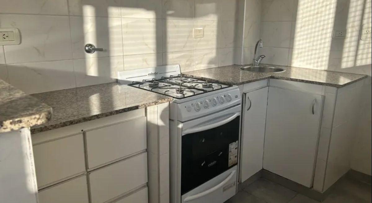 Departamento 2 Ambientes con Patio y Lavadero – Rosales 1485, El Palomar