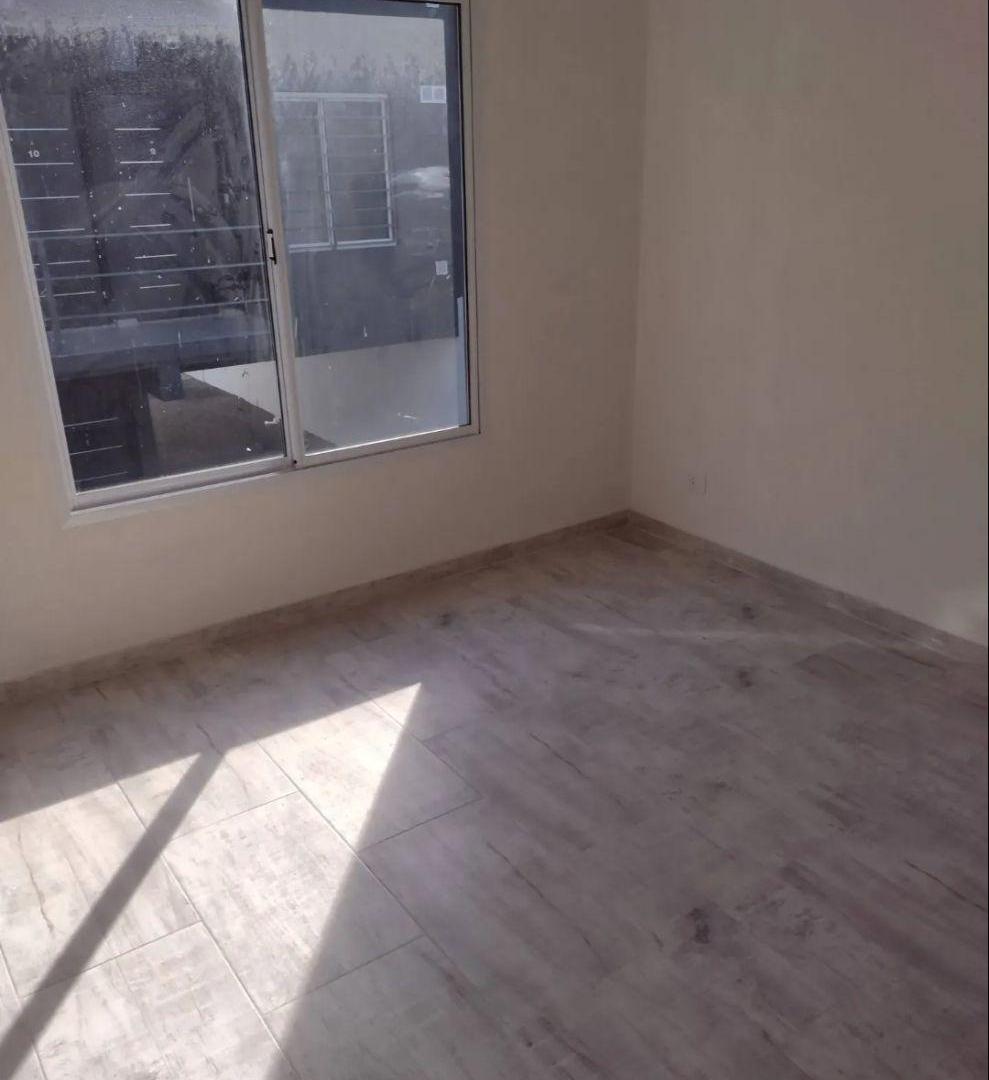 Foto de Departamento 2 ambientes con cochera y terraza en Morón, imagen 2