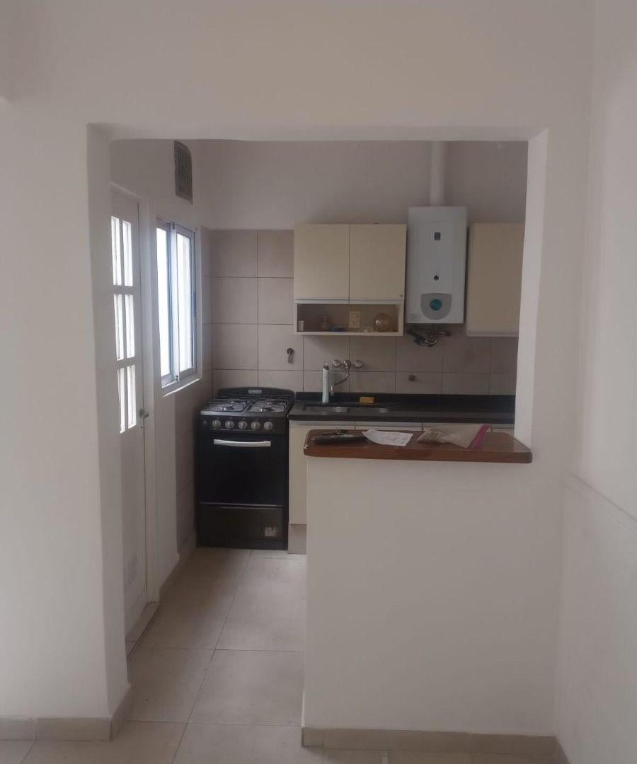Foto de PH 3 ambientes con patio, terraza y cochera — Ramos Mejía — SIN EXPENSA, imagen 2