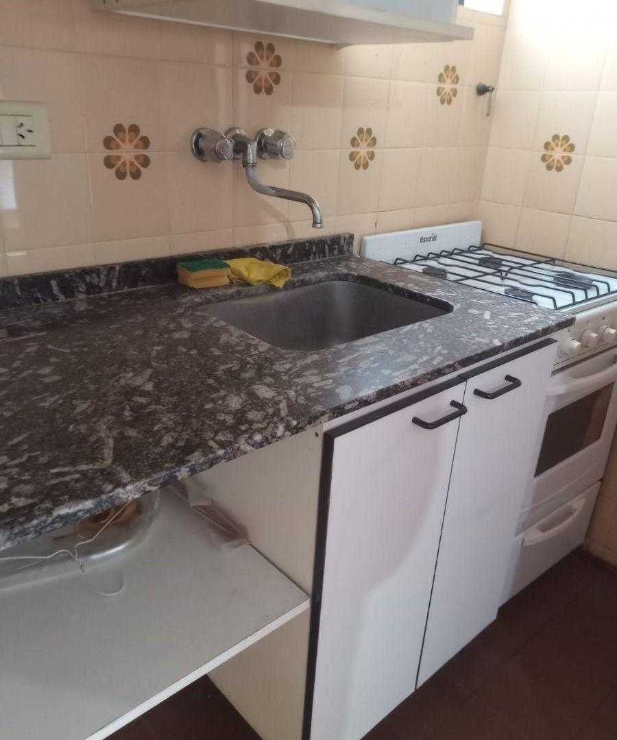 Foto de Monoambiente en alquiler con balcón al frente – Ramos Mejía, imagen 1
