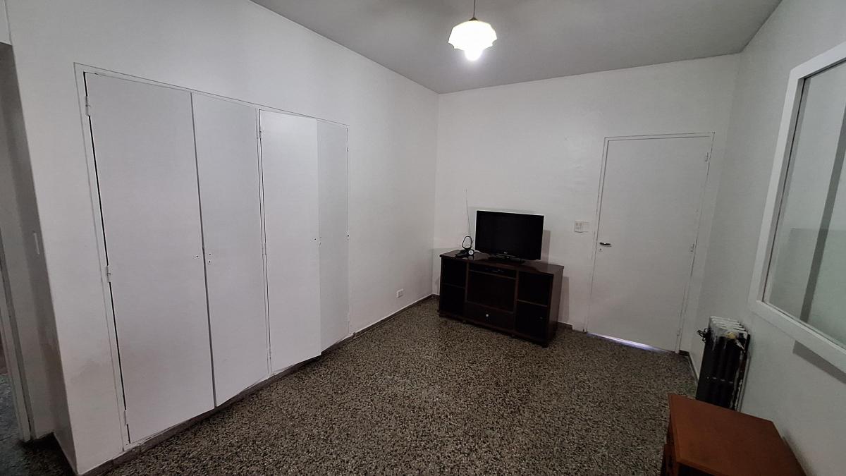 Departamento Peatonal 4 Dorm. 2