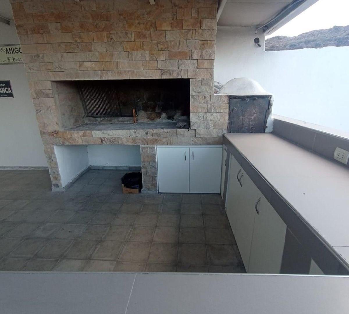 Foto de PROPIEDAD EN VENTA SOBRE RUTA 82 – PILETA, JACUZZI Y QUINCHO, imagen 3