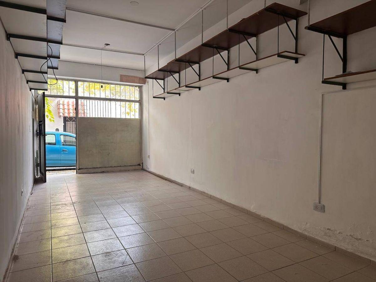 Foto de LOCALES COMERCIALES EN VENTA – ZONA TRIBUNALES, imagen 4