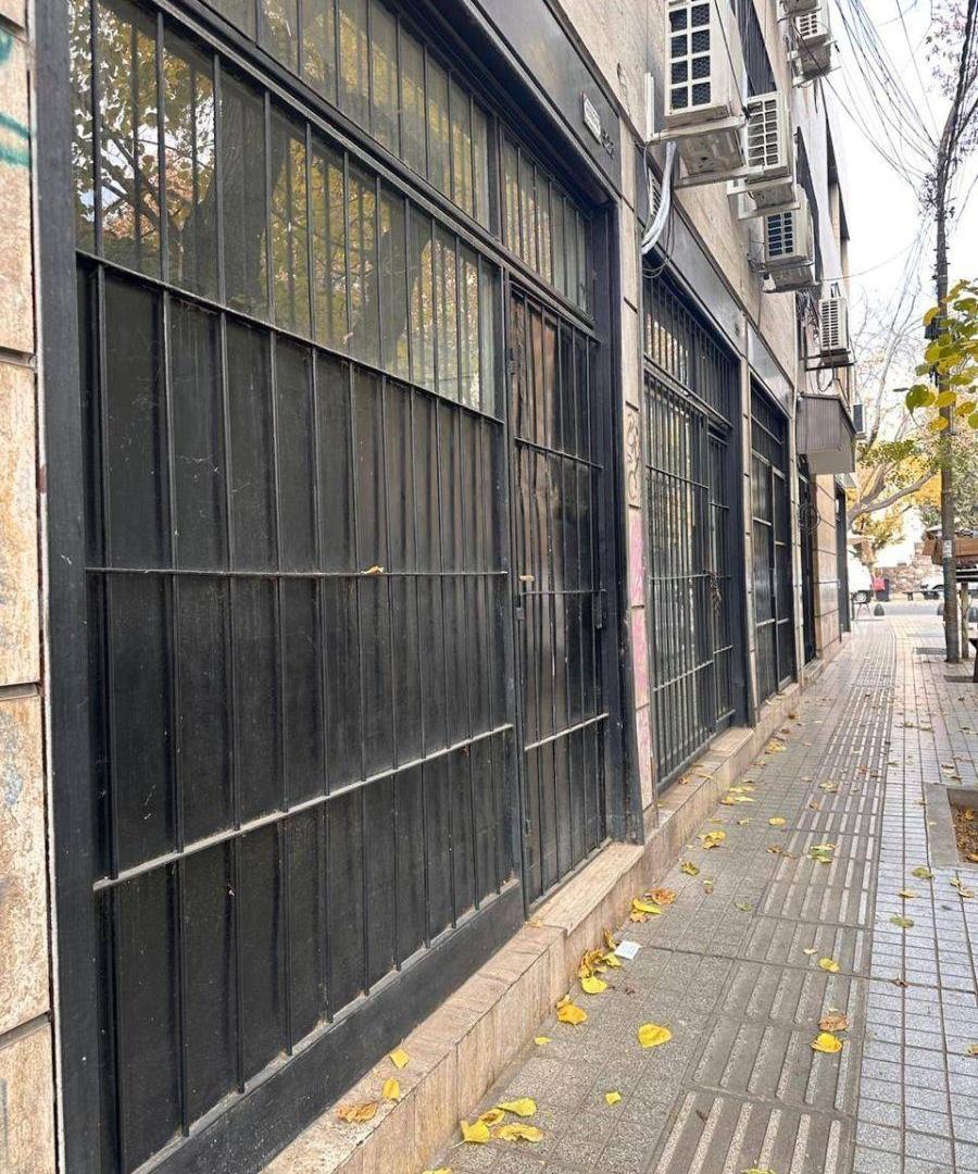 Foto de LOCALES COMERCIALES EN VENTA – ZONA TRIBUNALES, imagen 5