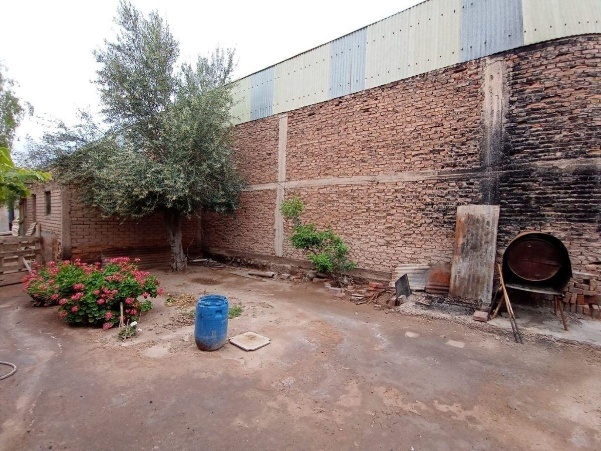 Foto de VENDE CASA CON AMPLIO TERRENO, imagen 3