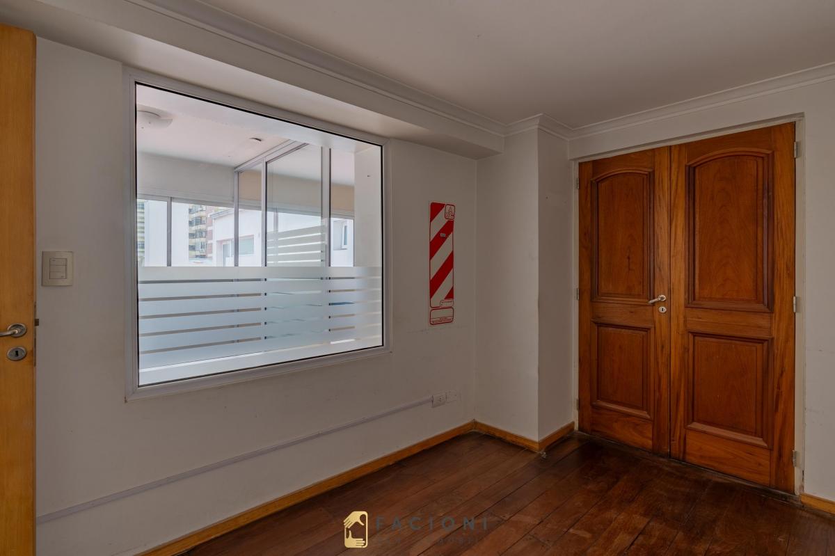 Oficina Centro. Mar del Plata. 500 m². Venta o Alquiler 4