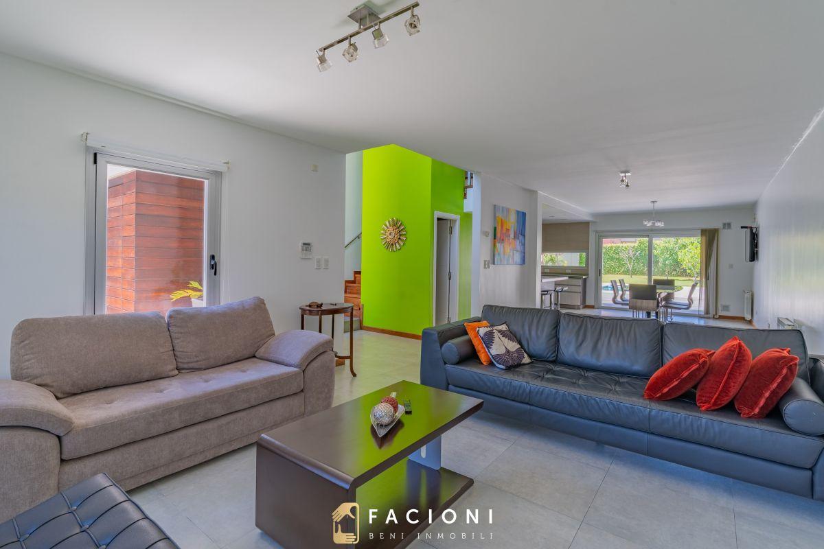 Foto de Chalet de Categoría en Zona Residencial de Mar del Plata – 3, imagen 3