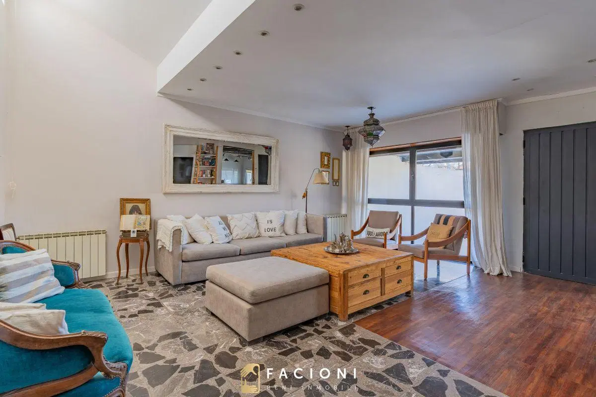 Venta Chalet 4 Ambientes con Piscina en Los Pinares. Mar del Plata 4
