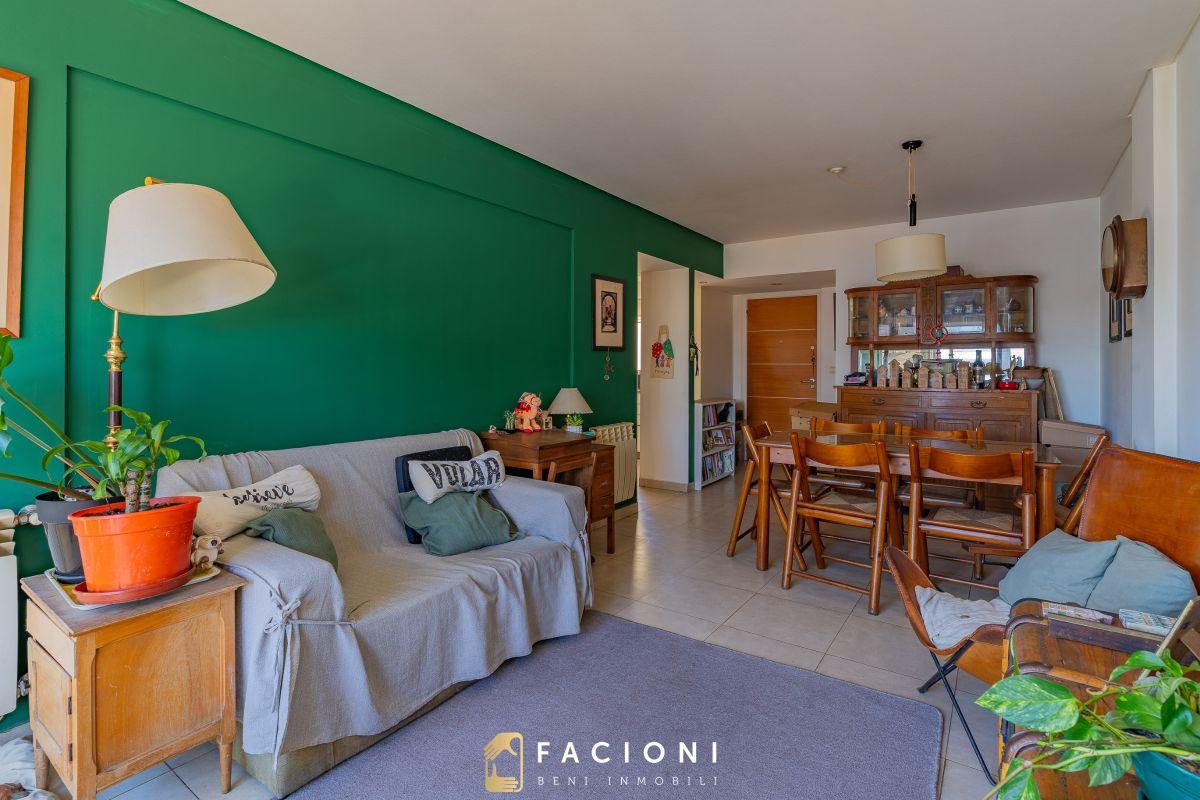 Foto de SEMIPISO 3 AMBIENTES CON COCHERA - CHAUVÍN, imagen 1