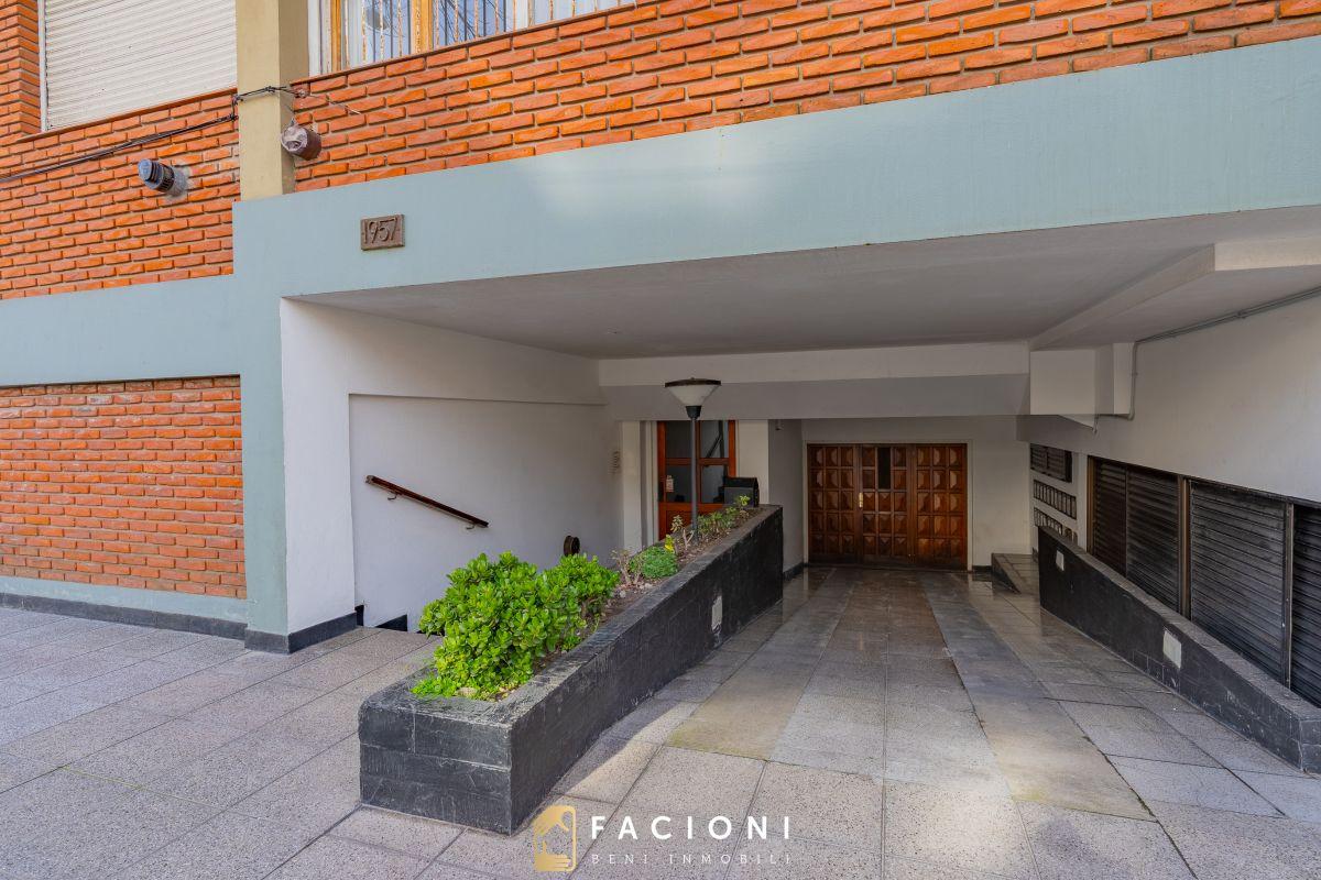 Foto de ALQUILER 24 MESES - DEPARTAMENTO 2 AMBIENTES CON PATIO - CHAUVIN, imagen 1