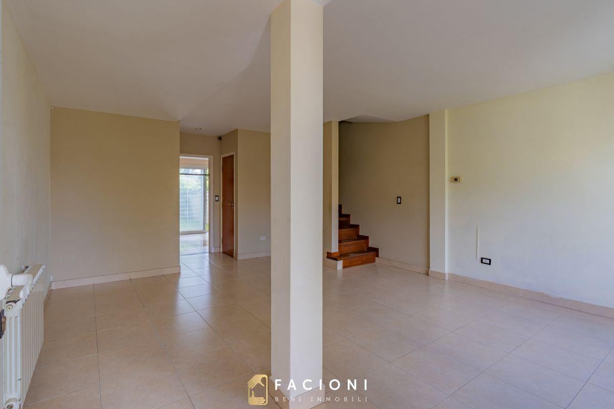 Foto de Duplex 4 Ambientes con Parque en Venta. Caisamar. Mar del Plata, imagen 3
