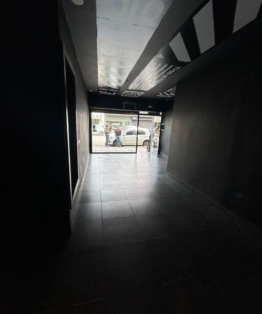 Foto de LOCAL EN ALQUILER - ZONA GUEMES, imagen 2